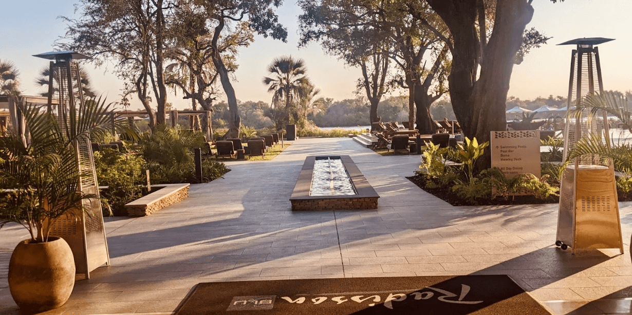 Radisson-Blu-Mosi-Oa-Tunya-Livingstone-Resort_6.png